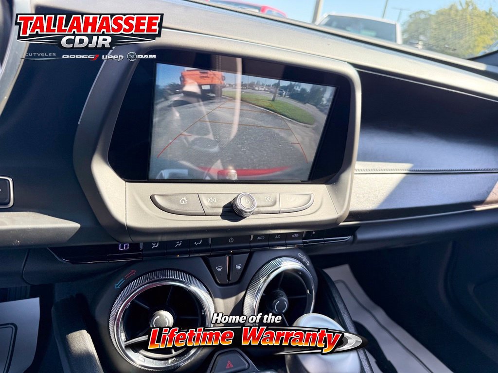 Used 2018 Chevrolet Camaro LT w/ Technology Package RWD image 30