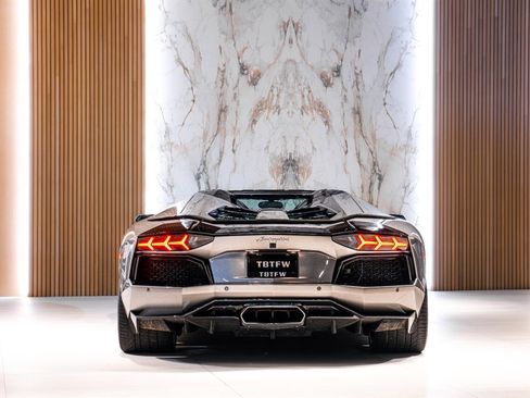 Used 2014 Lamborghini Aventador LP 700-4 image 6