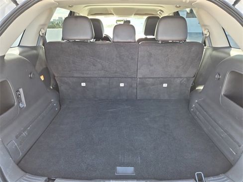 Used 2013 Ford Edge SEL image 12