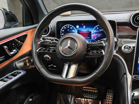 Used 2023 Mercedes-Benz GLC 300 image 17