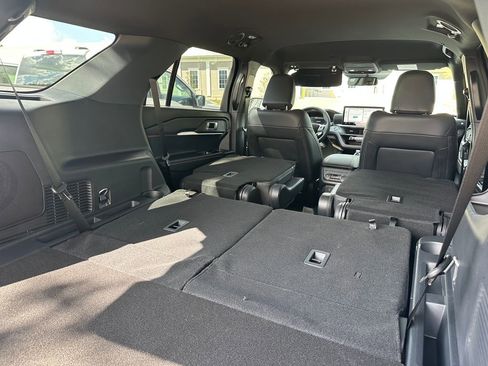 New 2026 Ford Explorer ST-Line w/ ST-Line Street Pack image 35