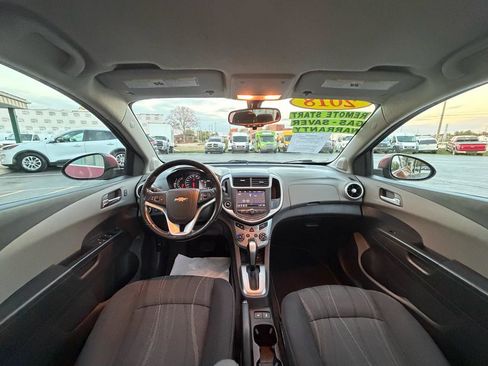 Used 2018 Chevrolet Sonic LT w/ Convenience Package FWD image 14