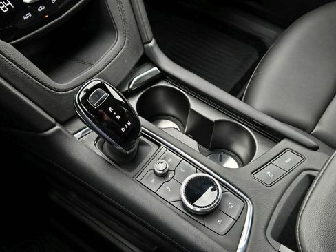 Certified 2024 Cadillac XT6 Luxury w/ LPO, Floor Liner Package image 22