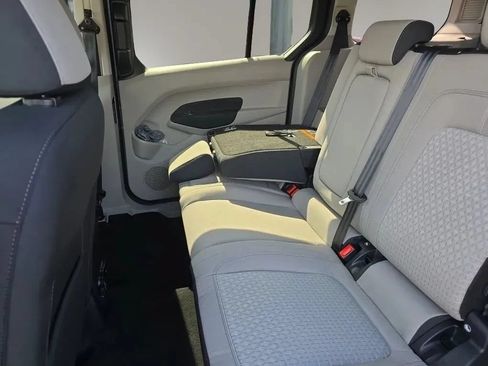 Used 2019 Ford Transit Connect XLT FWD image 10