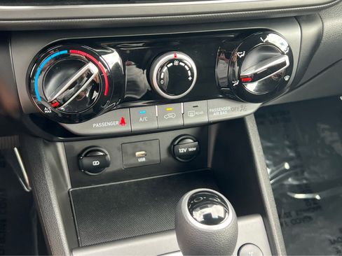 Used 2023 Hyundai Kona SEL image 34