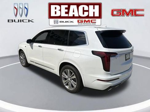 Used 2023 Cadillac XT6 Premium Luxury w/ Technology Package FWD image 7