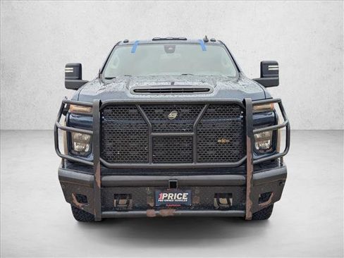 Used 2023 Chevrolet Silverado 2500 Custom w/ Custom Value Package image 2