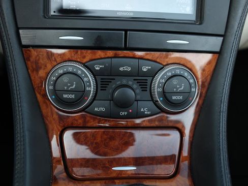 Used 2007 Mercedes-Benz SL 550 2DR COUPE w/ Premium Pkg I image 31