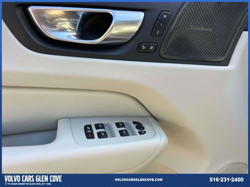 Certified 2023 Volvo XC60 T8 Plus image 14