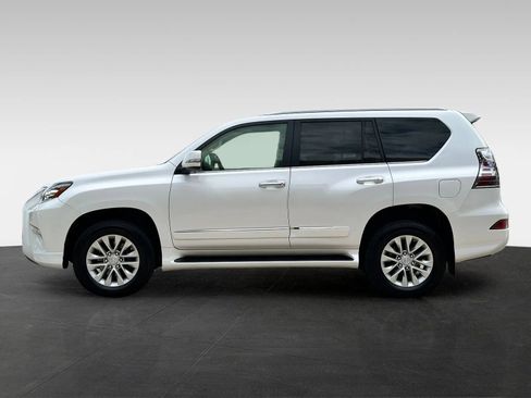 Used 2014 Lexus GX 460 w/ Premium Package AWD/4WD image 4