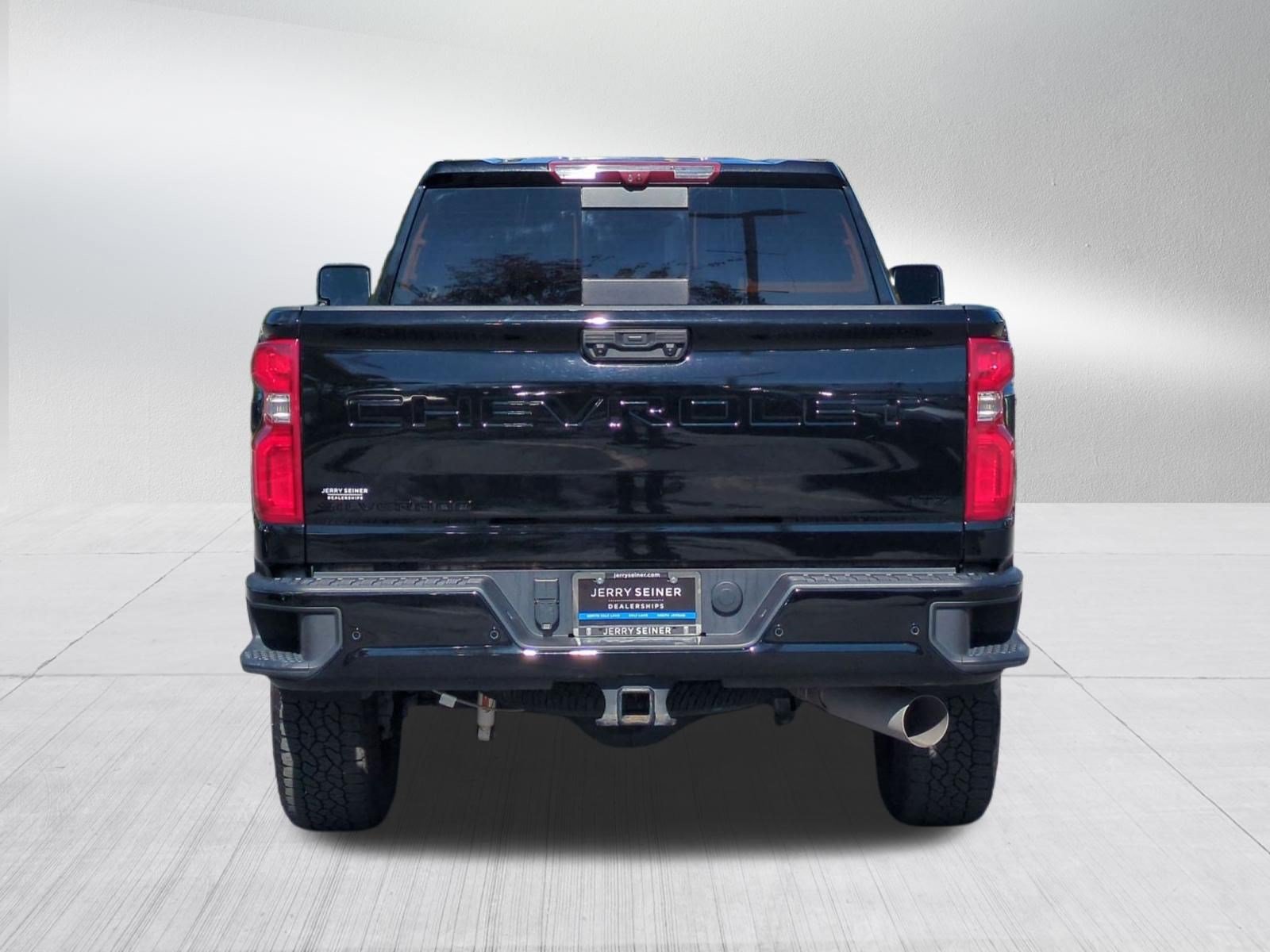 Used 2024 Chevrolet Silverado 3500 LTZ w/ LTZ Plus Package AWD/4WD image 5