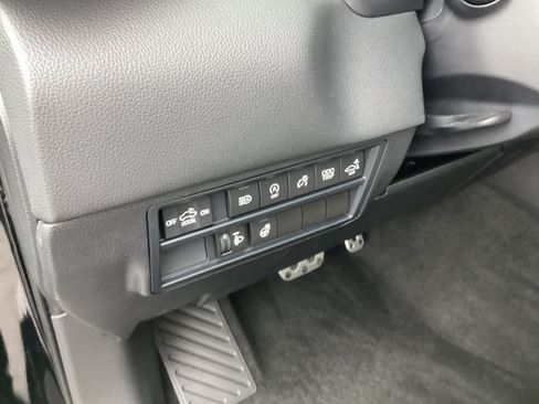Used 2024 Toyota Tundra Limited w/ TRD Off-Road Package AWD/4WD image 24
