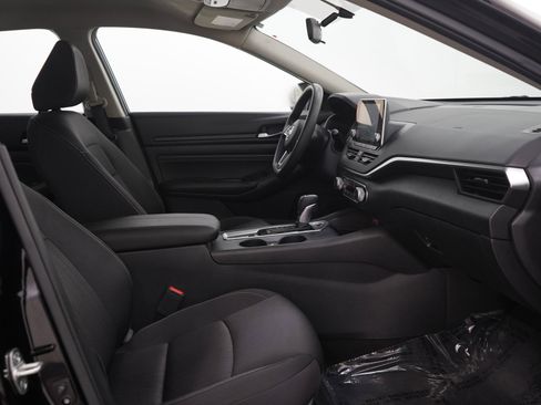 Used 2020 Nissan Altima 2.5 S AWD/4WD image 11