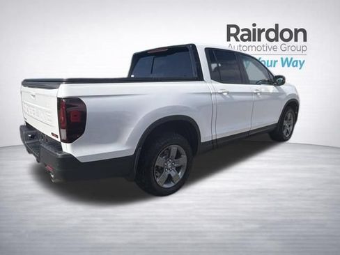 Used 2025 Honda Ridgeline TrailSport image 7