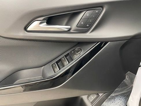 New 2026 Chevrolet Equinox RS w/ Convenience Package III AWD/4WD image 11
