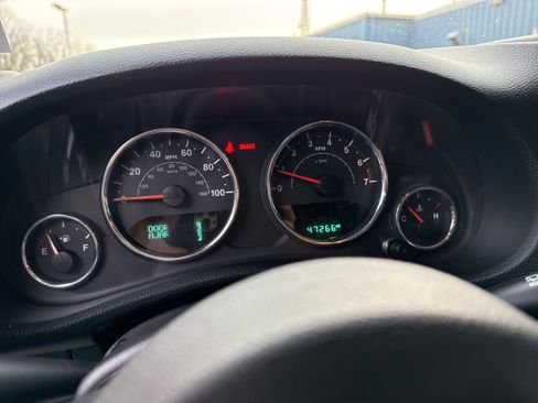 Used 2017 Jeep Wrangler Unlimited Sport w/ Connectivity Group image 17