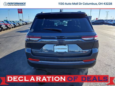 New 2026 Jeep Grand Cherokee Laredo image 6