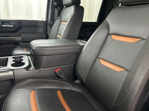 Used 2023 GMC Sierra 3500 AT4 w/ AT4 Preferred Package image 9