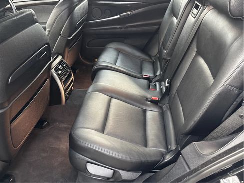 Used 2017 BMW 550i Gran Turismo xDrive AWD/4WD image 14