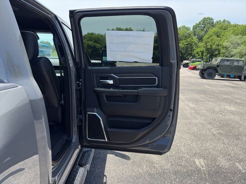 New 2026 RAM 3500 Laramie w/ Night Edition AWD/4WD image 13