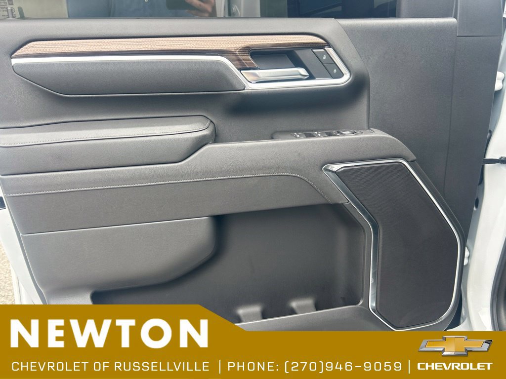 Used 2025 Chevrolet Silverado 2500 LT w/ All Star Edition AWD/4WD image 8