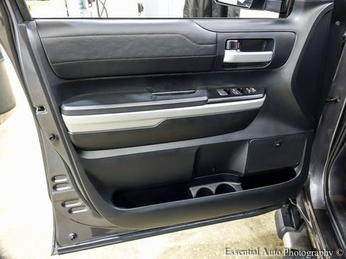 Used 2018 Toyota Tundra Limited image 20
