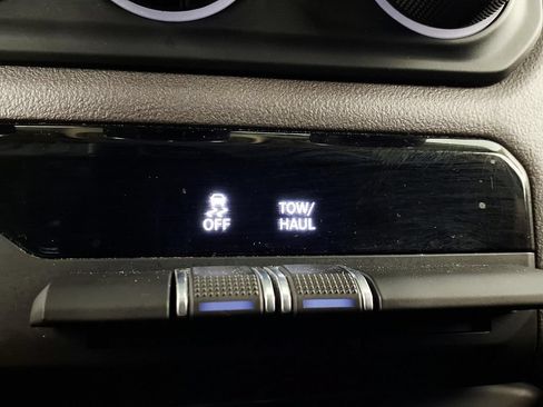 Used 2020 RAM 1500 Lone Star RWD image 21