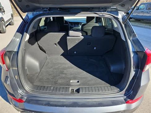 Used 2017 Hyundai Tucson SE image 34