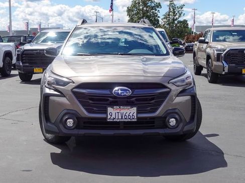 Used 2024 Subaru Outback Premium image 3