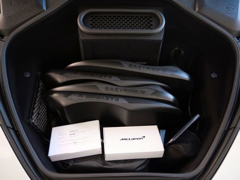 New 2026 McLaren 750S RWD image 24
