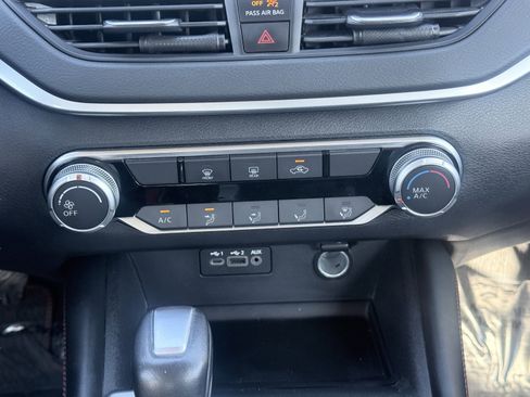 Used 2022 Nissan Altima 2.5 SR image 54