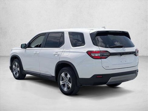 Used 2024 Honda Pilot EX-L image 7