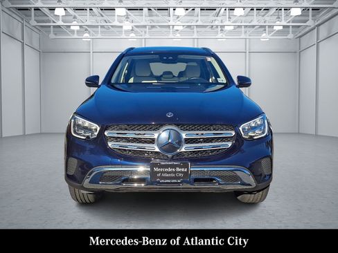 Certified 2022 Mercedes-Benz GLC 300 4MATIC image 2