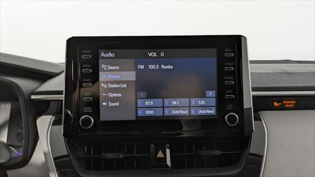 Used 2020 Toyota Corolla LE FWD image 29