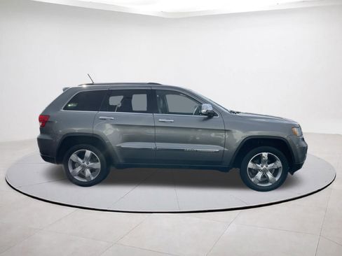 Used 2013 Jeep Grand Cherokee Overland image 6