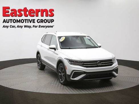 Used 2024 Volkswagen Tiguan Wolfsburg Edition image 49