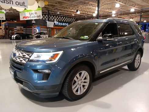 Used 2018 Ford Explorer XLT w/ Equipment Group 201A image 1