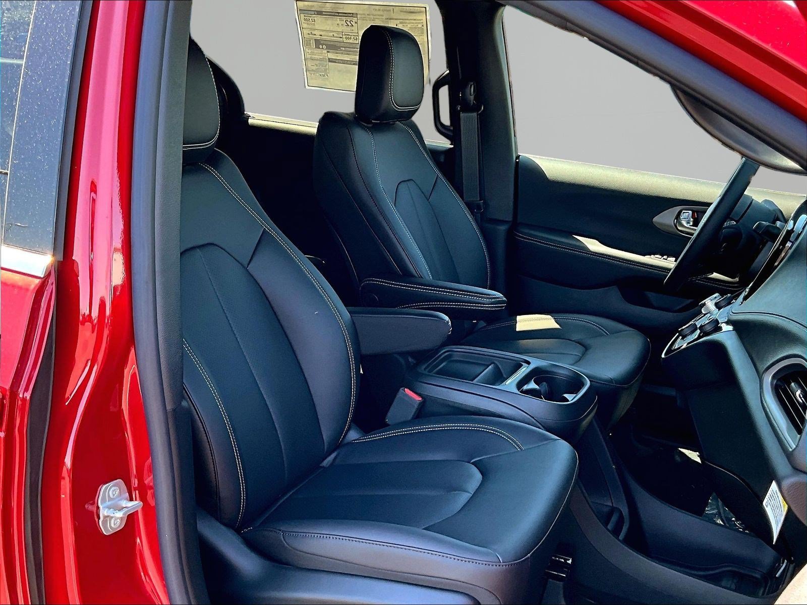 New 2027 Chrysler Pacifica Select w/ Family Tech Group FWD image 18