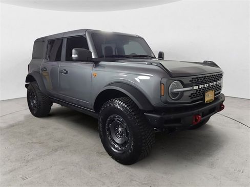 Certified 2024 Ford Bronco Badlands image 7