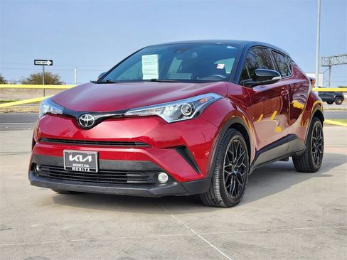 Used 2019 Toyota C-HR Limited image 3
