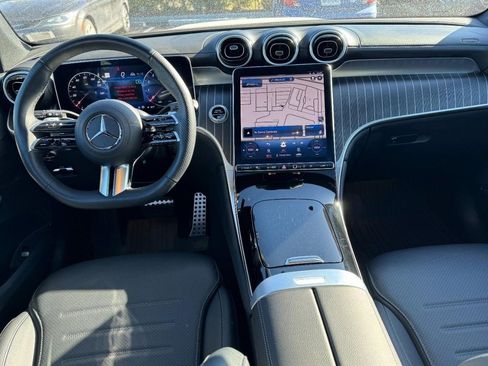 Used 2024 Mercedes-Benz GLC 300 4MATIC image 12