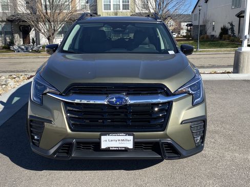 New 2026 Subaru Ascent Limited image 9