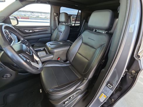 Used 2021 GMC Yukon Denali image 20
