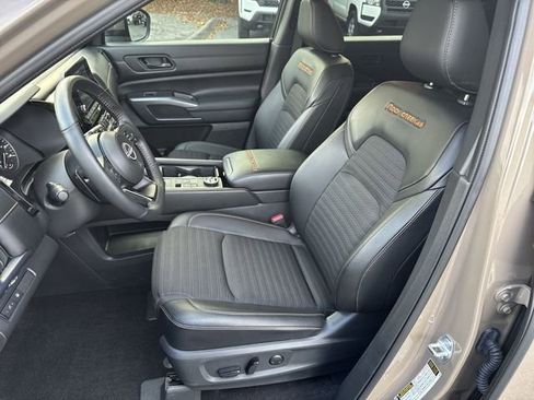 Used 2024 Nissan Pathfinder Rock Creek AWD/4WD image 16