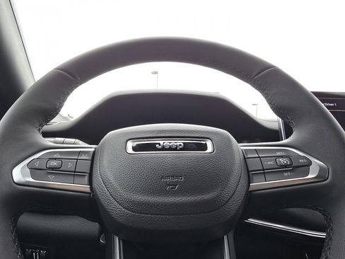 New 2026 Jeep Compass Latitude image 15