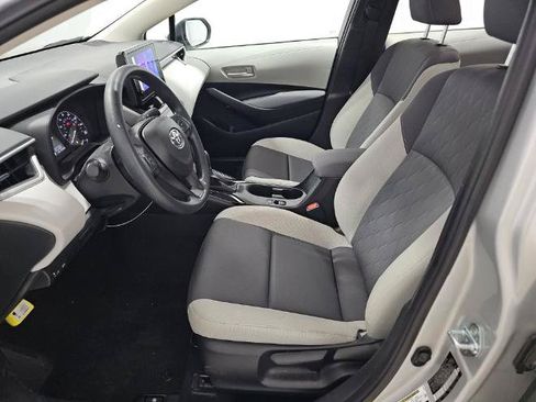Used 2024 Toyota Corolla LE FWD image 7