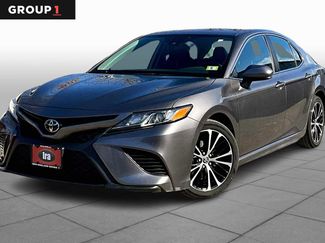 Used 2020 Toyota Camry SE FWD video 1