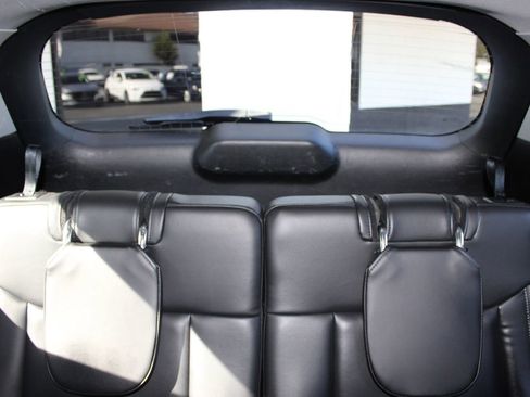 Used 2021 Ford Explorer XLT w/ Equipment Group 202A AWD/4WD image 35