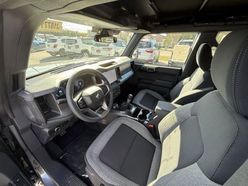 New 2025 Ford Bronco 4-Door image 14