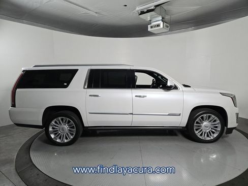 Used 2018 Cadillac Escalade ESV Platinum image 8